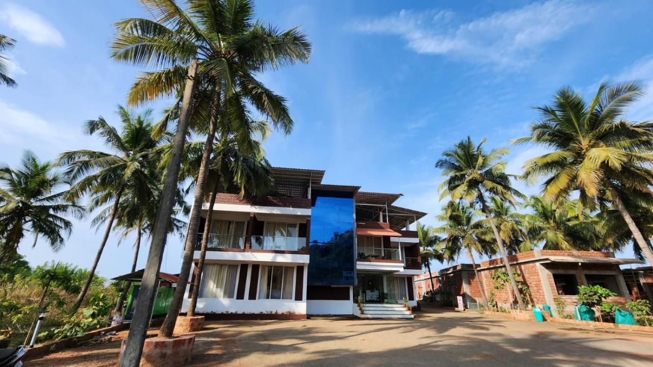 Coastal Bay Beach Resort Harnai Eksteriør bilde