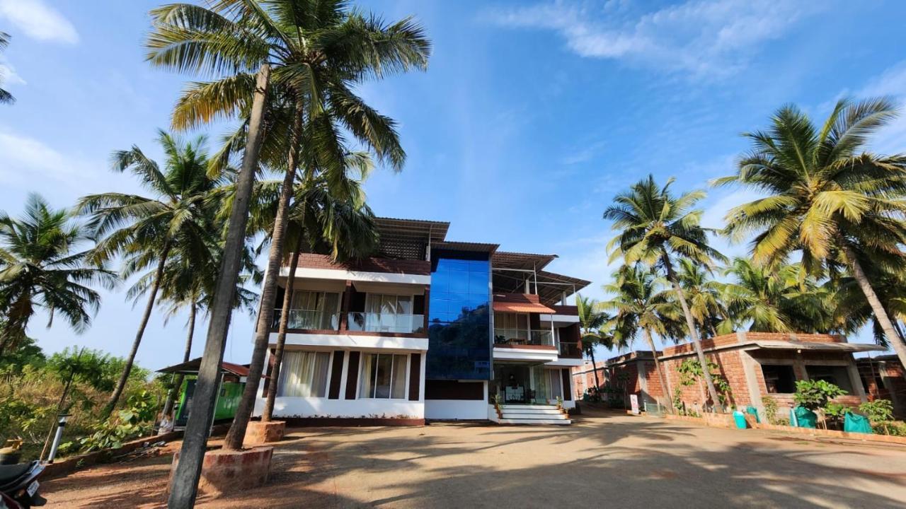 Coastal Bay Beach Resort Harnai Eksteriør bilde